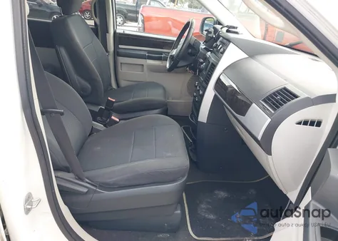 2010 Dodge Grand Caravan Sxt z USA, uszkodzony, nr VIN 2D4RN5D1XAR331770